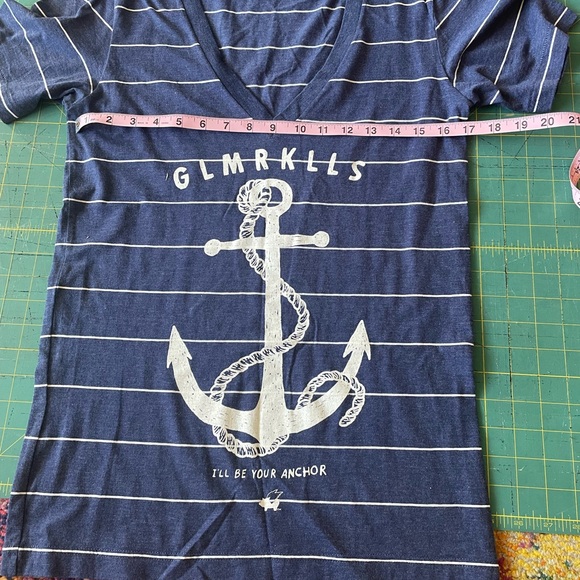 NWOT GLMKLLs Anchor tee - Picture 2 of 5